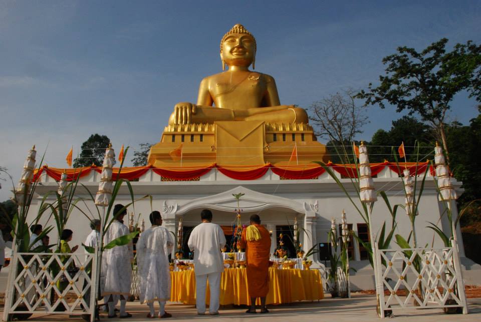 พิธีประดิษฐานเทวดารักษาพระพุทธสิหิงค์ ๔ องค์ พร้อมบรรจุเหรียญจตุคามรามเทพและทอดผ้าป่าสามัคคีใน วันพุธที่ 8 มกราคม 2557 เวลา 09.00 น.